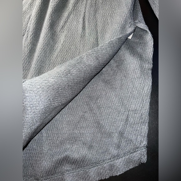 We the Free/ FP Grey Long sleeved Side Slit Top Size XS EUC - Picture 2 of 5